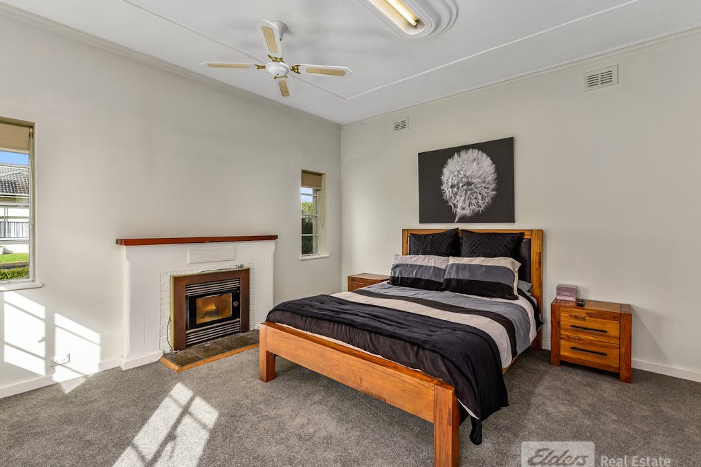 18 White Street, Millicent, SA, 5280 - Image 8
