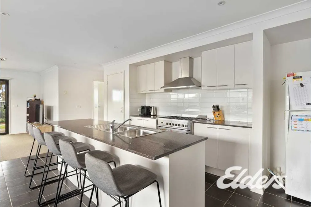 28 Doongara Street, Yarrawonga, VIC, 3730 - Image 4