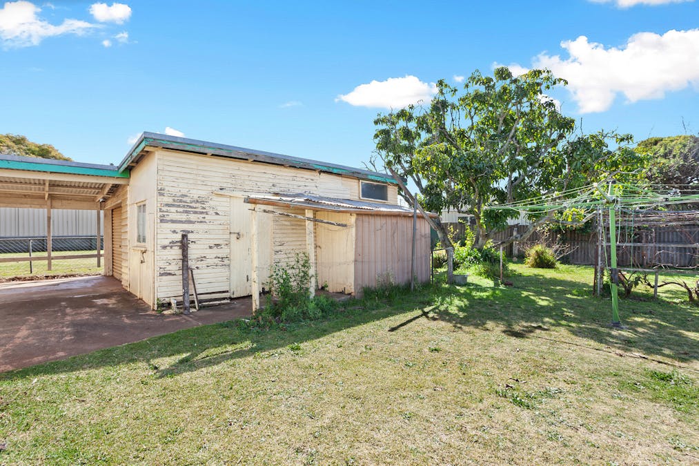 13 Goode Street, Newtown, QLD, 4350 - Image 6
