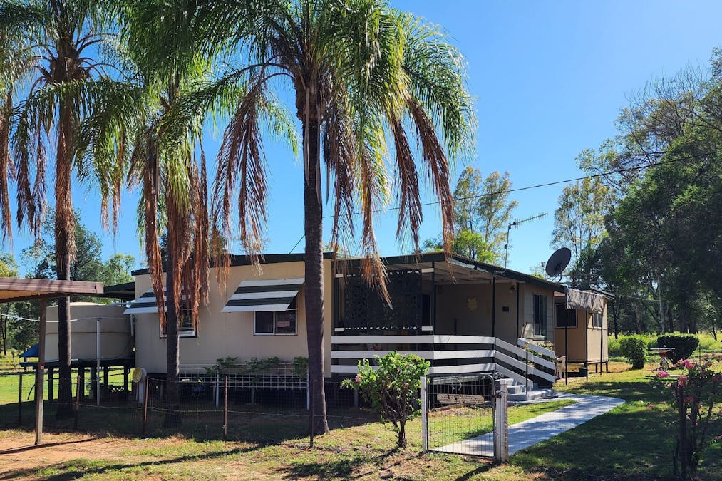 6 Derwent Water Road , Alpha, QLD, 4724 - Image 1