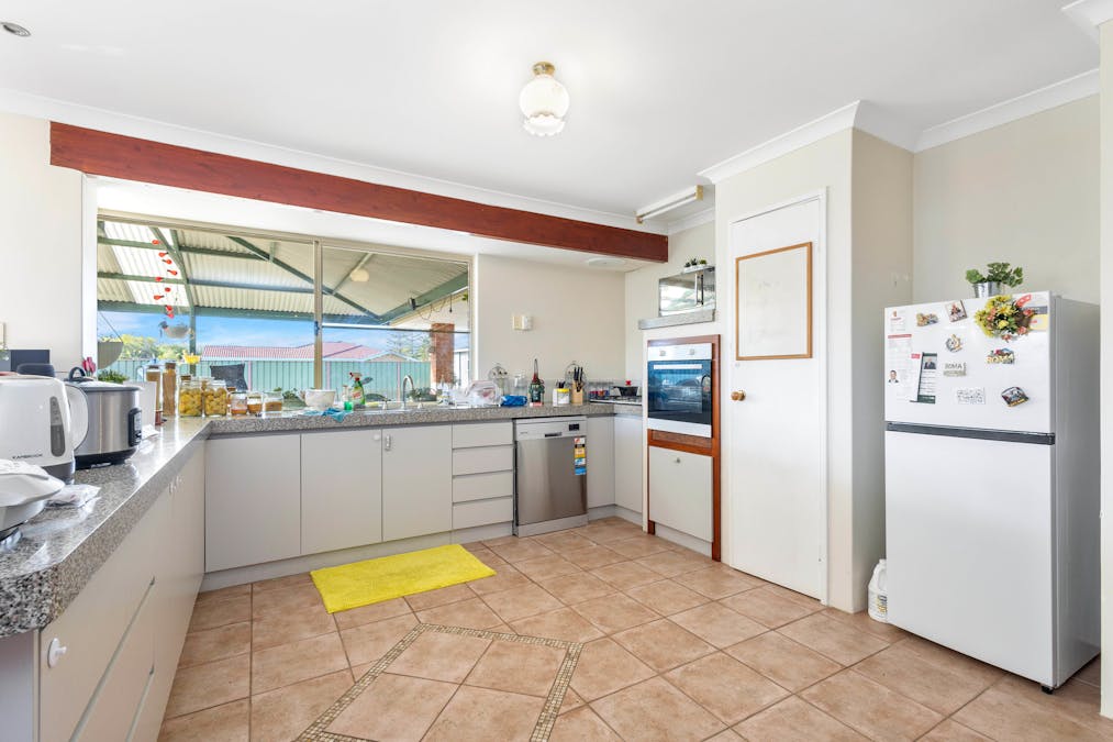 34 Chelmsford Avenue, Port Kennedy, WA, 6172 - Image 4