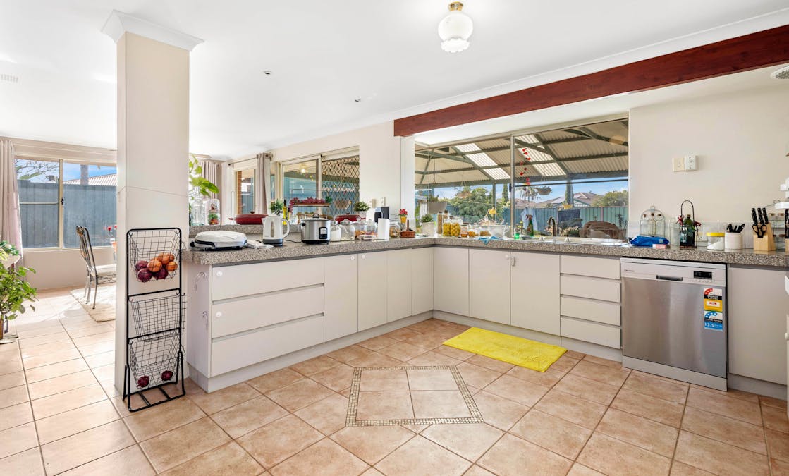 34 Chelmsford Avenue, Port Kennedy, WA, 6172 - Image 6