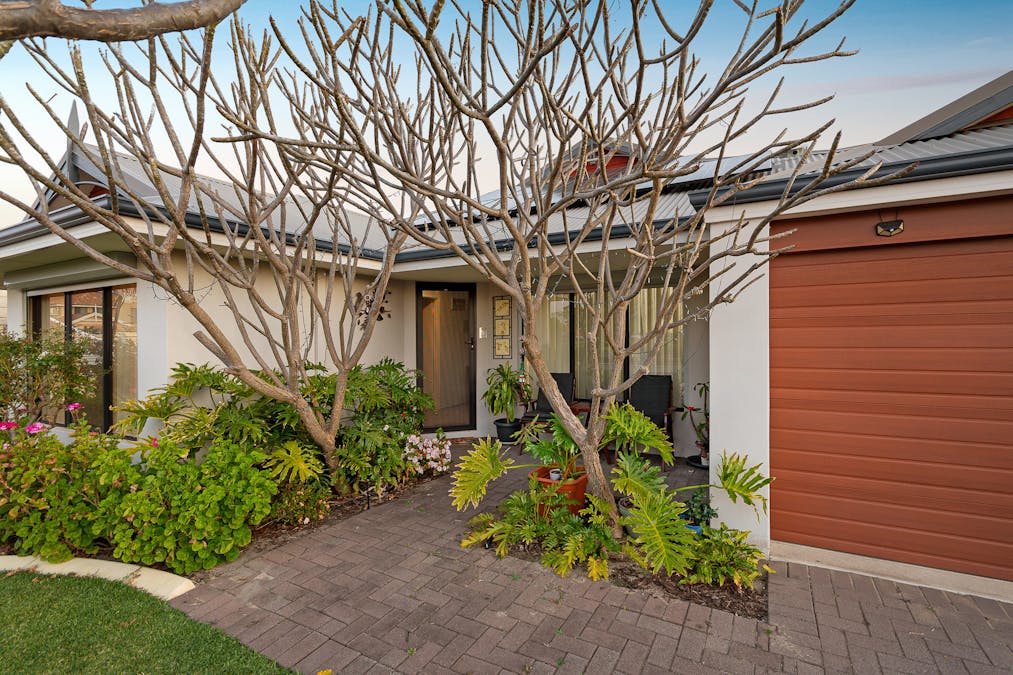 14 Ghost Gum Gardens, Baldivis, WA, 6171 - Image 2