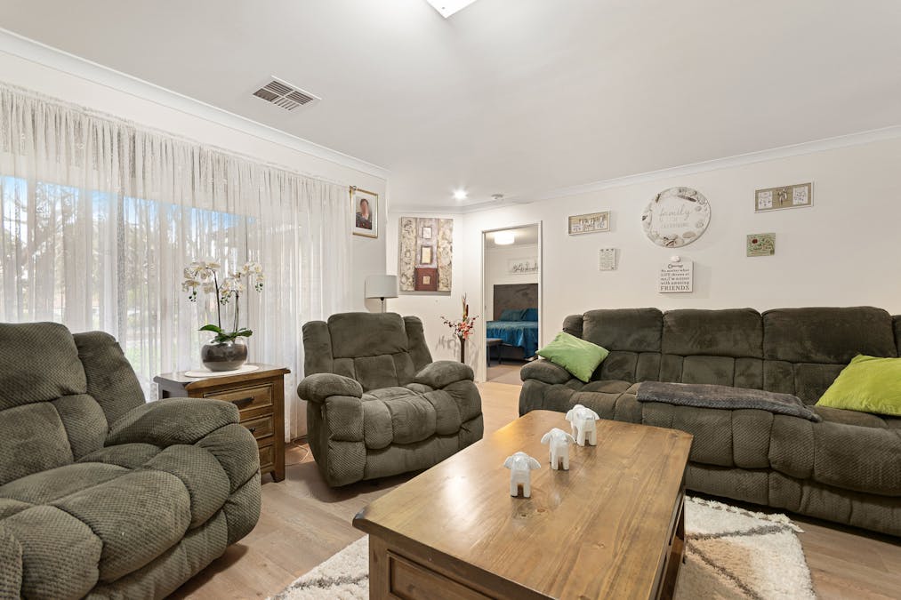 14 Ghost Gum Gardens, Baldivis, WA, 6171 - Image 10