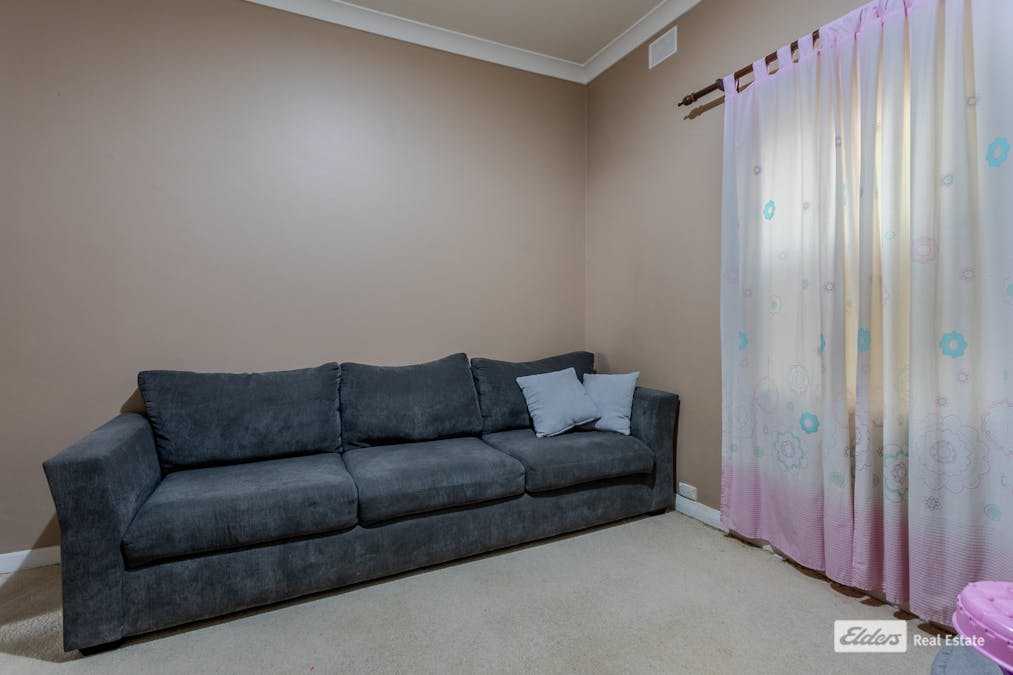 18 McLay Street, Naracoorte, SA, 5271 - Image 5