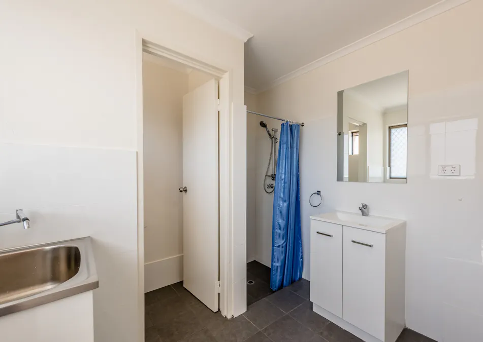 2/213 Sixth Street, Wonthella, WA, 6530 - Image 6
