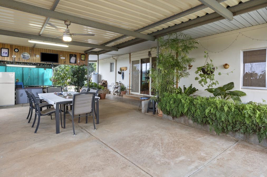 216 Cutler Road, Loxton, SA, 5333 - Image 12