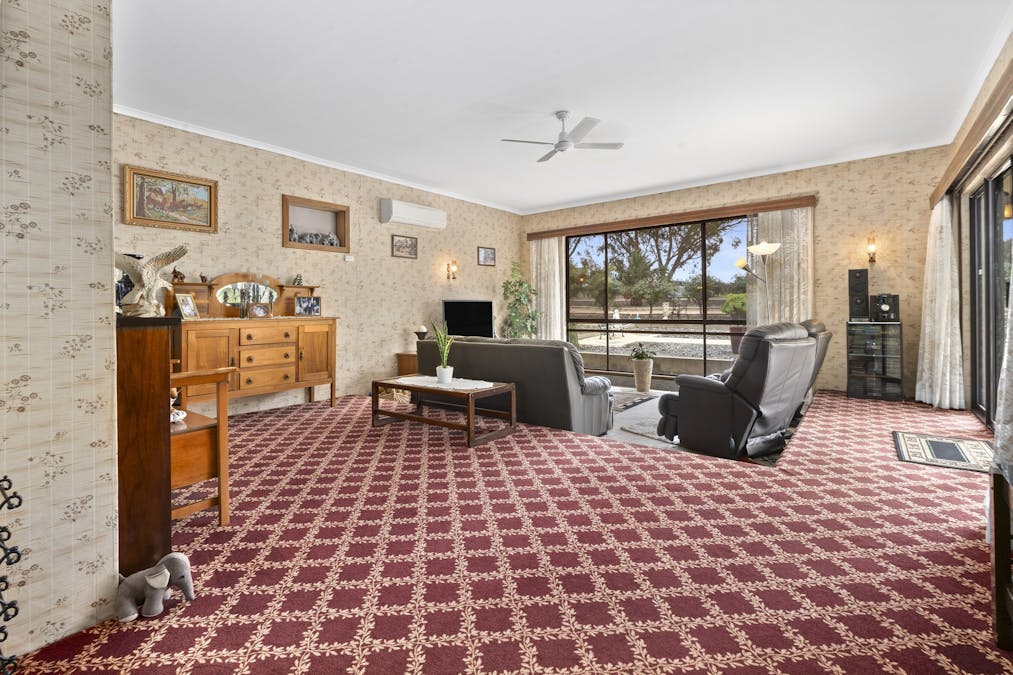 216 Cutler Road, Loxton, SA, 5333 - Image 5