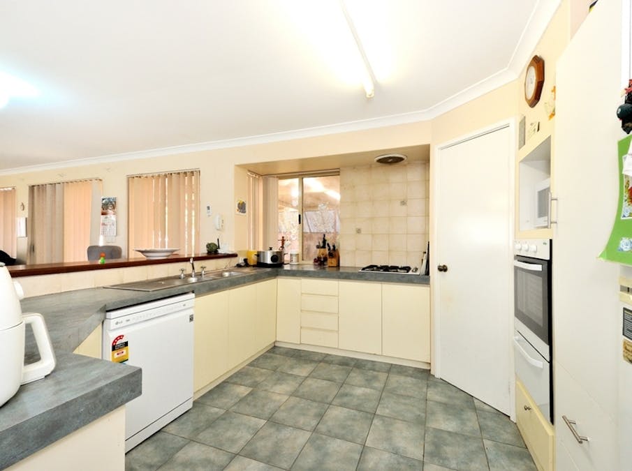 4 Blue Wren Close, Serpentine, WA, 6125 - Image 2