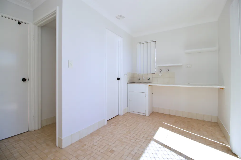 16 Lake Street, Rockingham, WA, 6168 - Image 24