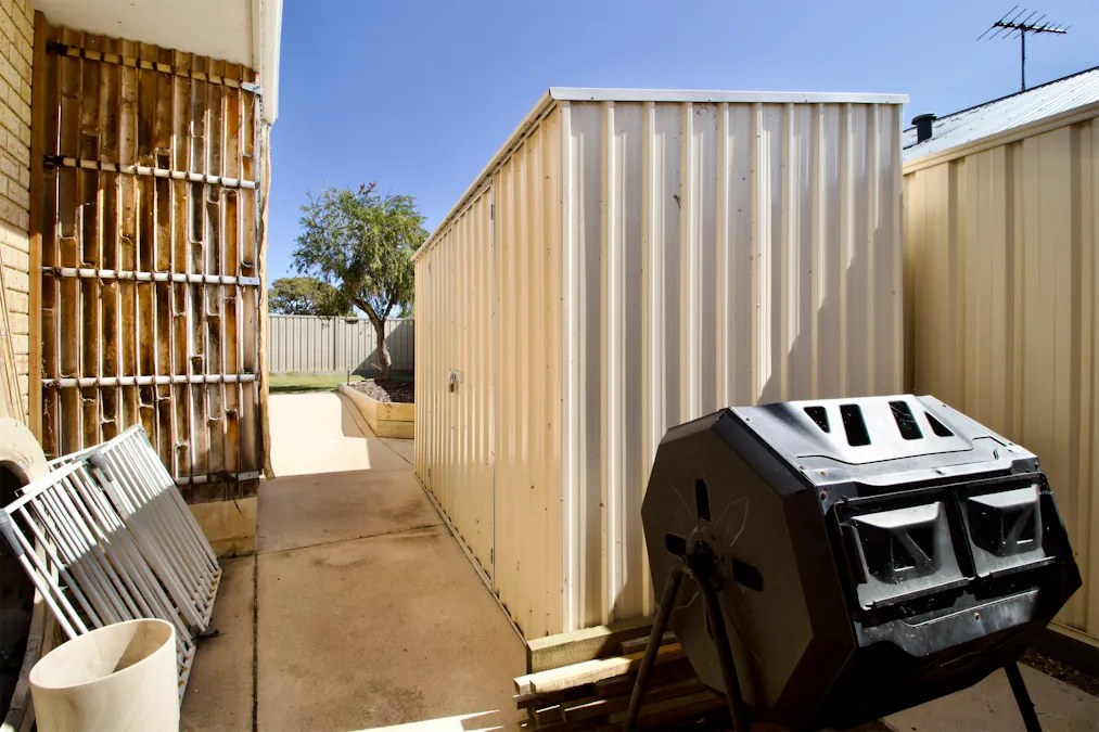 16 Lake Street, Rockingham, WA, 6168 - Image 28