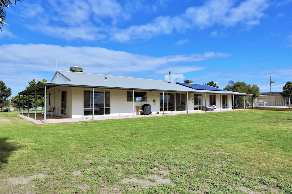 3904 Hyden - Mount Walker Road, Woolocutty, WA, 6369 - Image 17