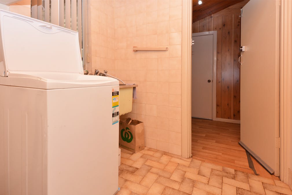 50-52A Nelligan Street, Whyalla Norrie, SA, 5608 - Image 11