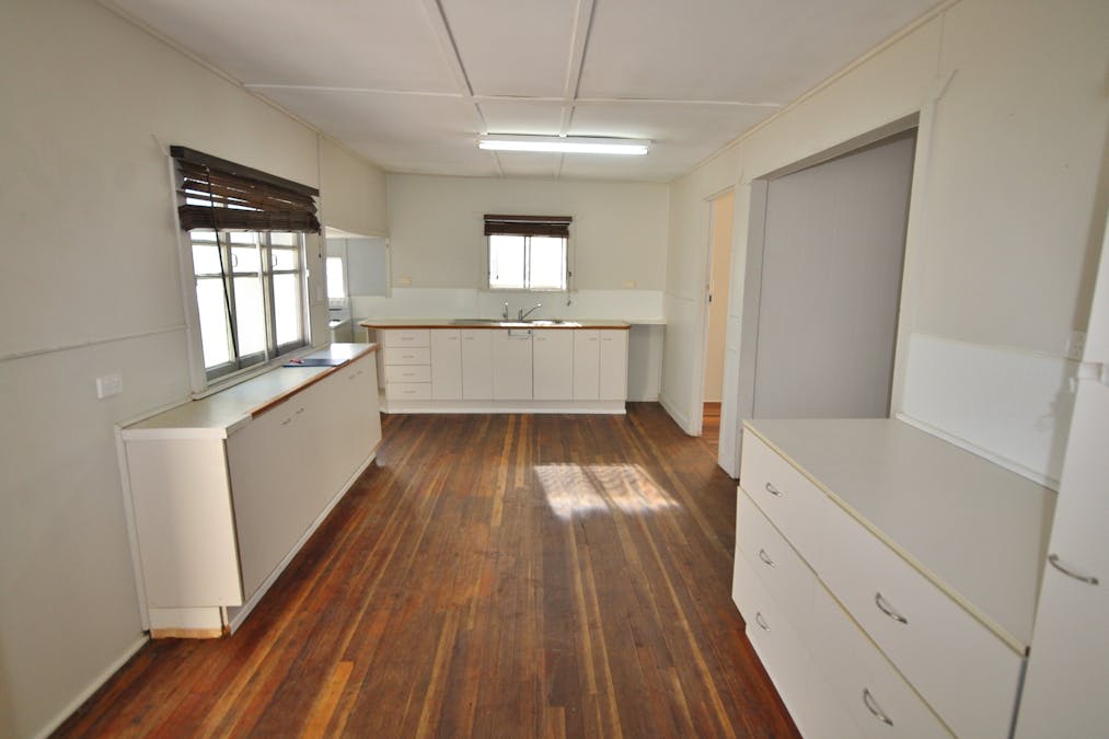 12 Cassidy Street, Bell, QLD, 4408 - Image 4