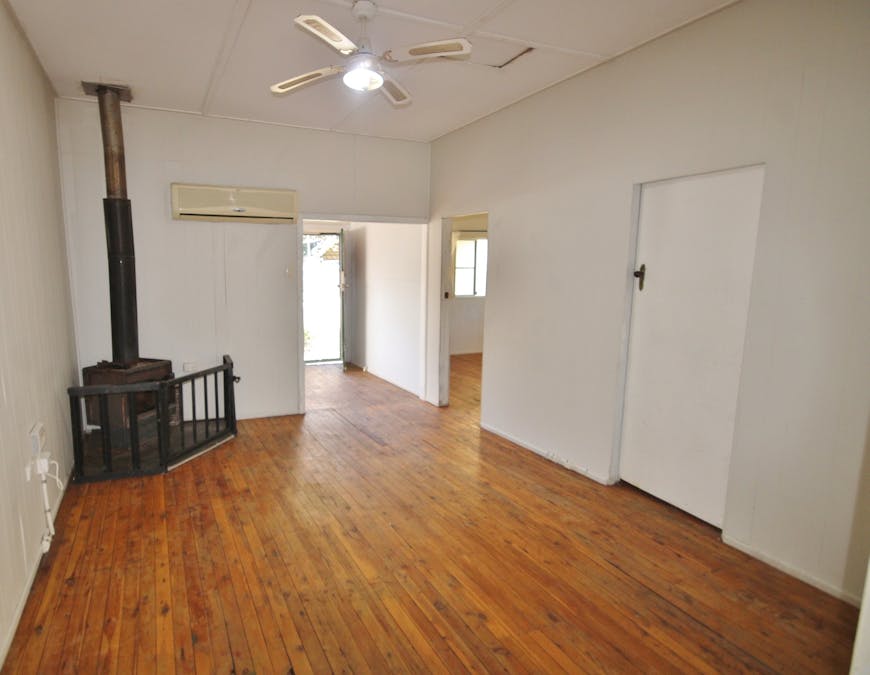 12 Cassidy Street, Bell, QLD, 4408 - Image 3