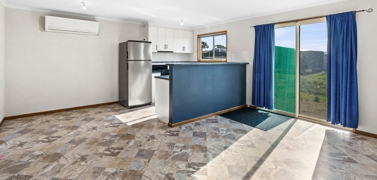 8 Acland Street, Blanchetown, SA, 5357 - Image 4