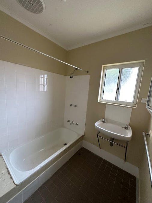 5 Bowden Street, Whyalla Stuart, SA, 5608 - Image 9