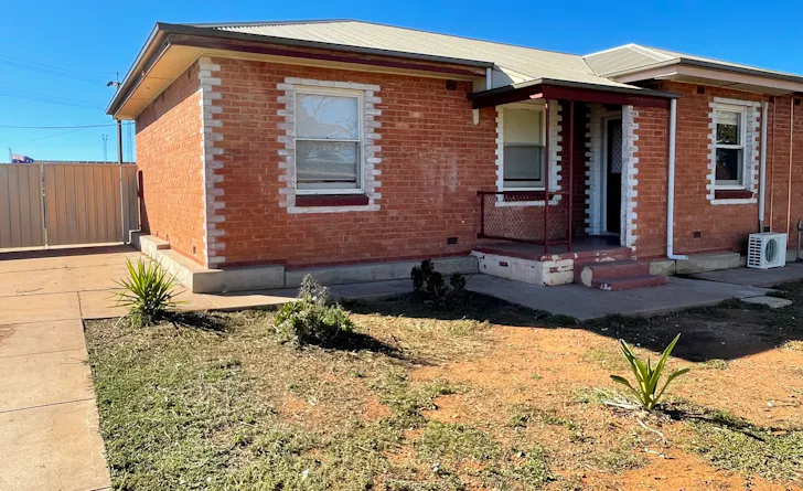 2 Brook Street, Whyalla Stuart, SA, 5608