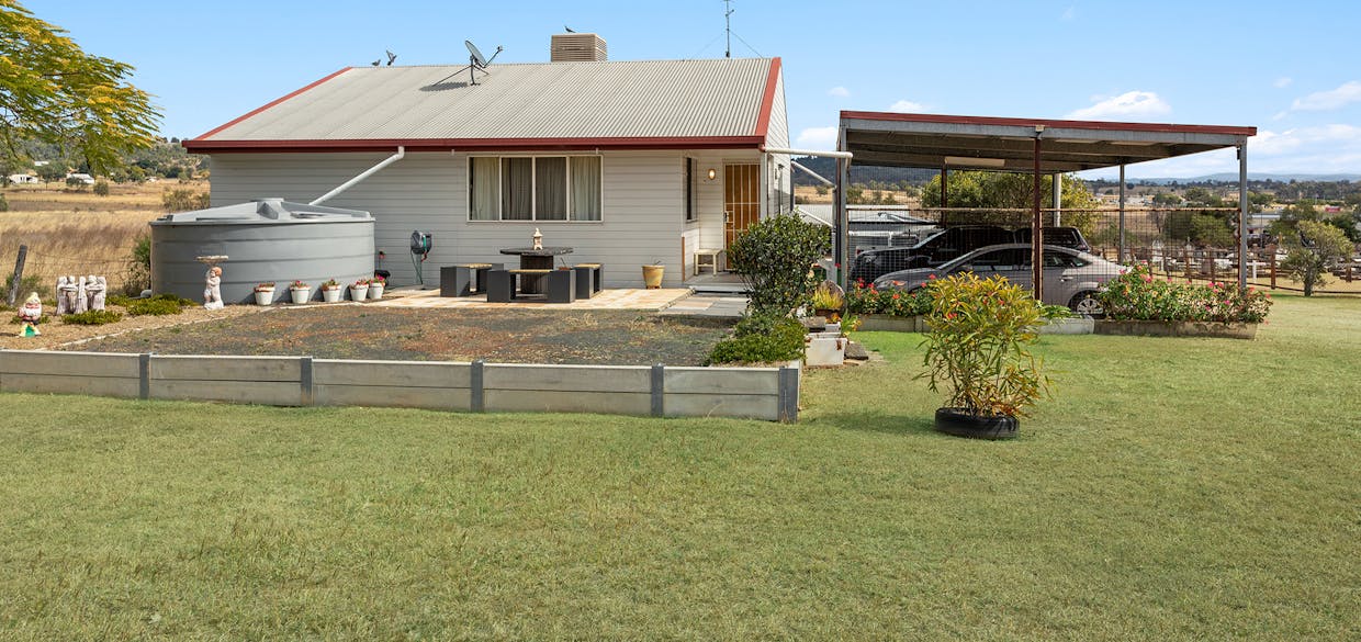 6 Summerholm Road, Hatton Vale, QLD, 4341 - Image 2