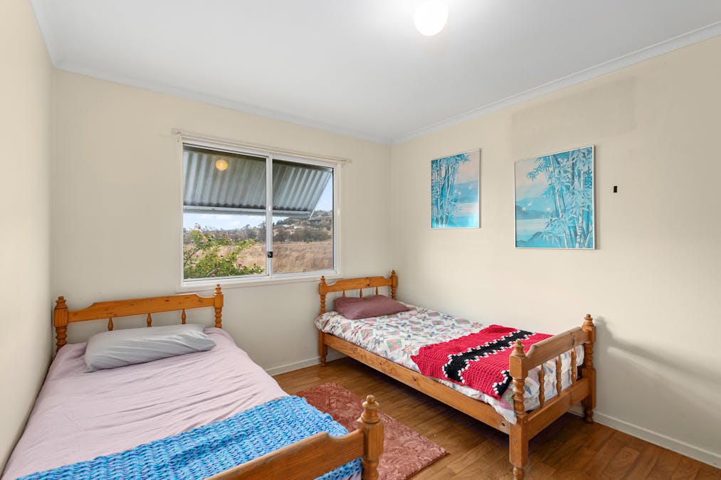6 Summerholm Road, Hatton Vale, QLD, 4341 - Image 9