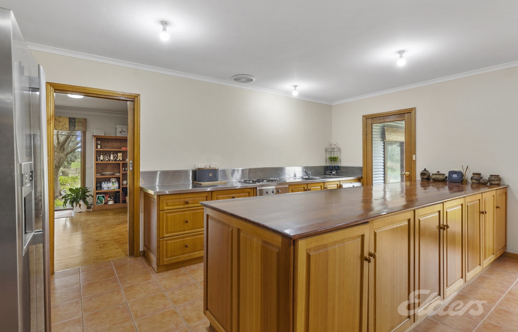 62 Ryans Road, Almonds, VIC, 3727 - Image 17