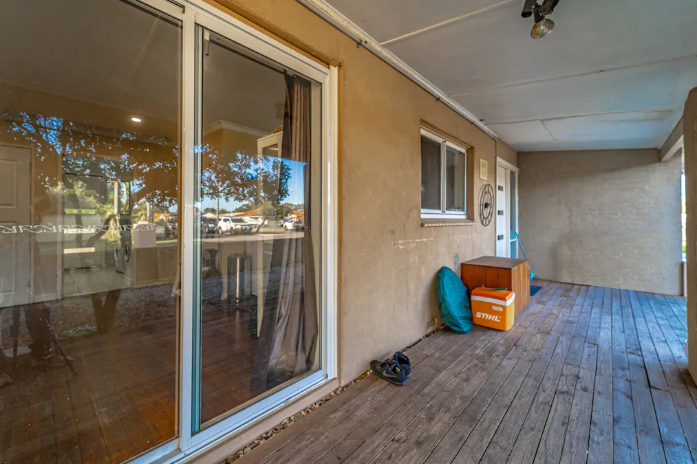19 Octans Court, Rockingham, WA, 6168 - Image 4
