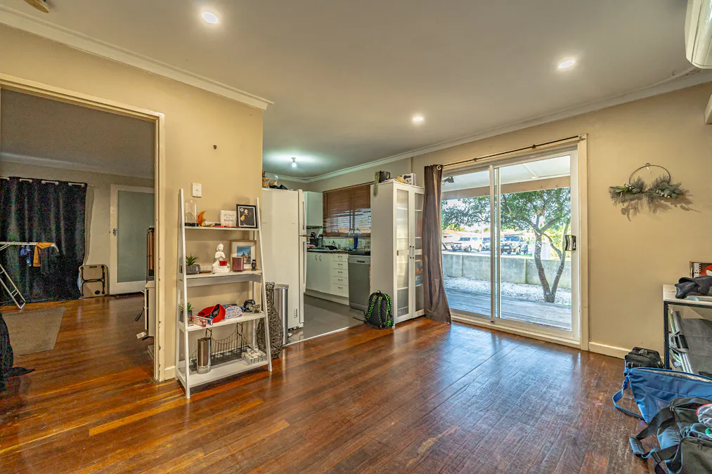 19 Octans Court, Rockingham, WA, 6168 - Image 5