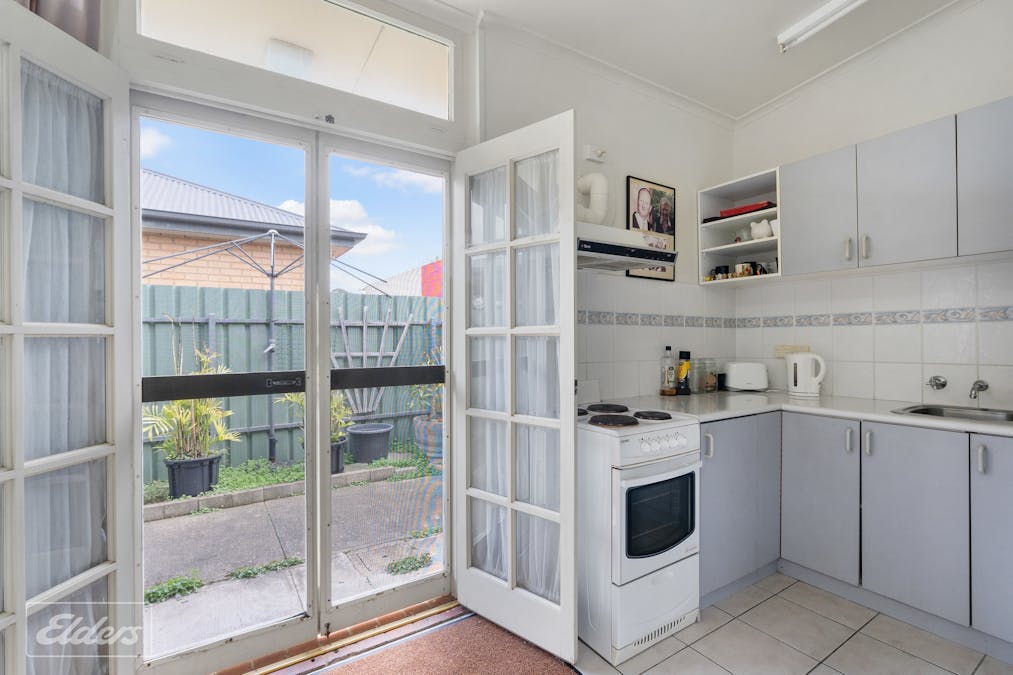 21 Acraman Street, Victor Harbor, SA, 5211 - Image 10