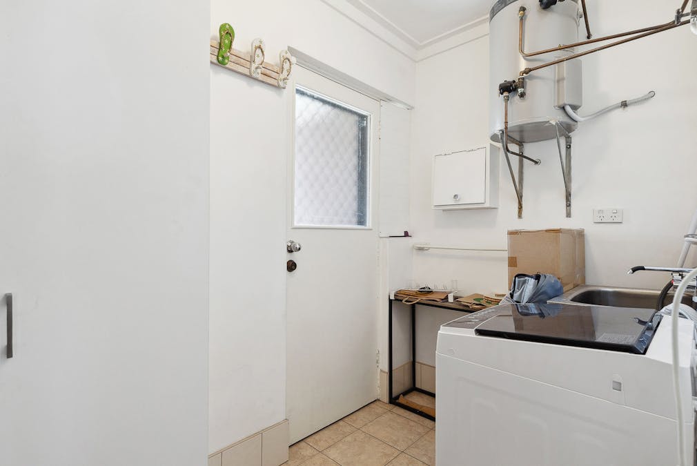 10/2 Parkin Street, Rockingham, WA, 6168 - Image 12