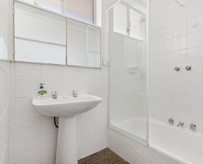 10/2 Parkin Street, Rockingham, WA, 6168 - Image 11
