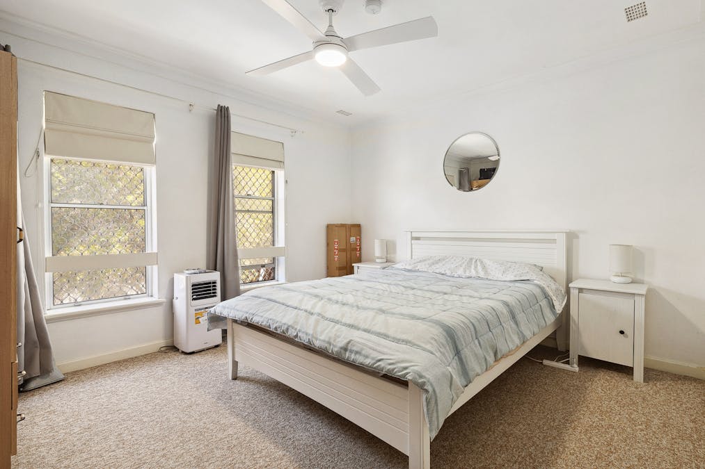 10/2 Parkin Street, Rockingham, WA, 6168 - Image 9
