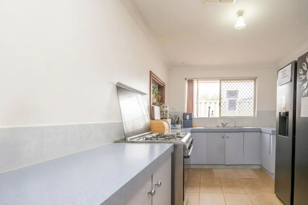 6 Graydon Grove, Leda, WA, 6170 - Image 13