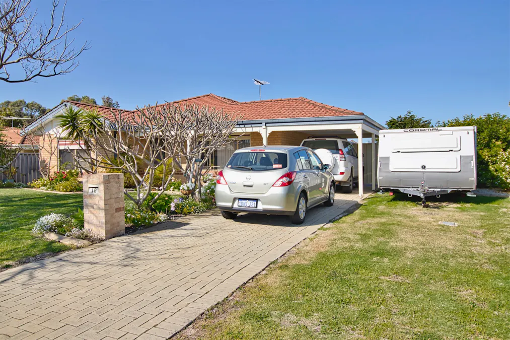 18 Castlerock Avenue, Waikiki, WA, 6169 - Image 24