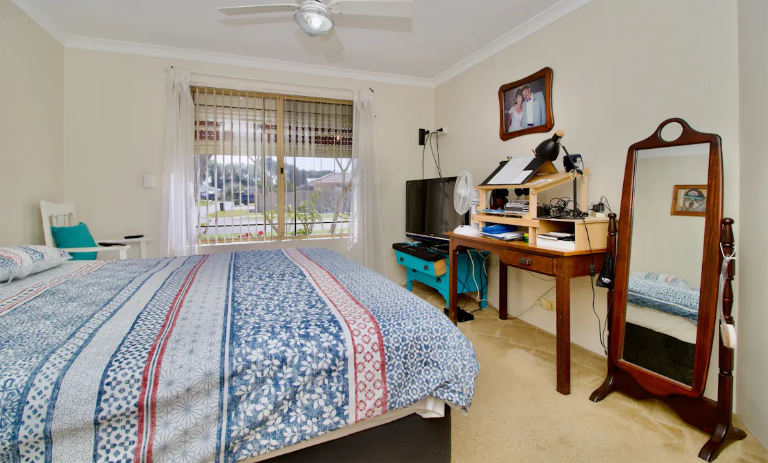 18 Castlerock Avenue, Waikiki, WA, 6169 - Image 12