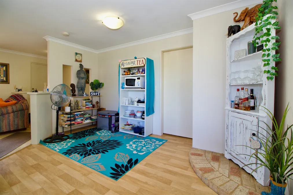 18 Castlerock Avenue, Waikiki, WA, 6169 - Image 4