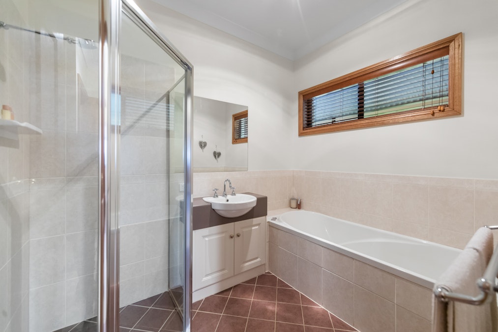 8 Little Eva Street, Williamstown, SA, 5351 - Image 19