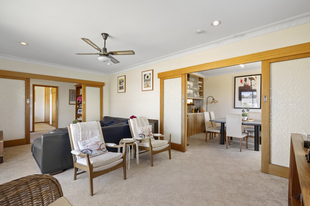 18 Clarence Street, Loch, VIC, 3945 - Image 2