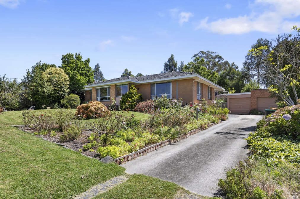 18 Clarence Street, Loch, VIC, 3945 - Image 5