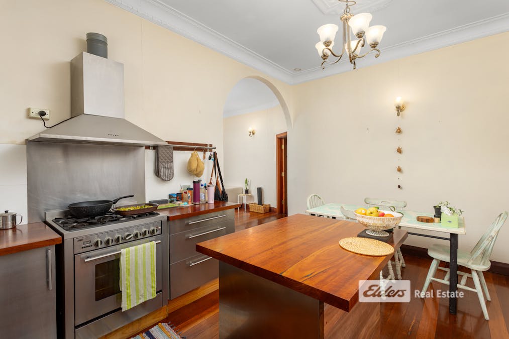 11 Reading Street, Bunbury, WA, 6230 - Image 12