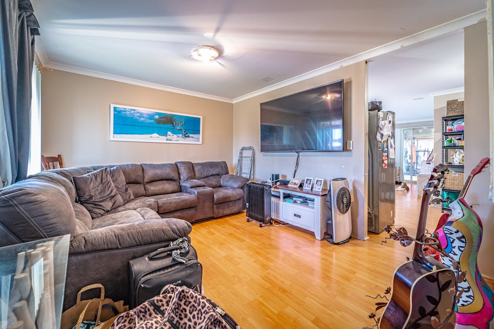 2 Carmana Lane, Warnbro, WA, 6169 - Image 5