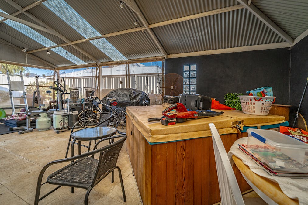 2 Carmana Lane, Warnbro, WA, 6169 - Image 18