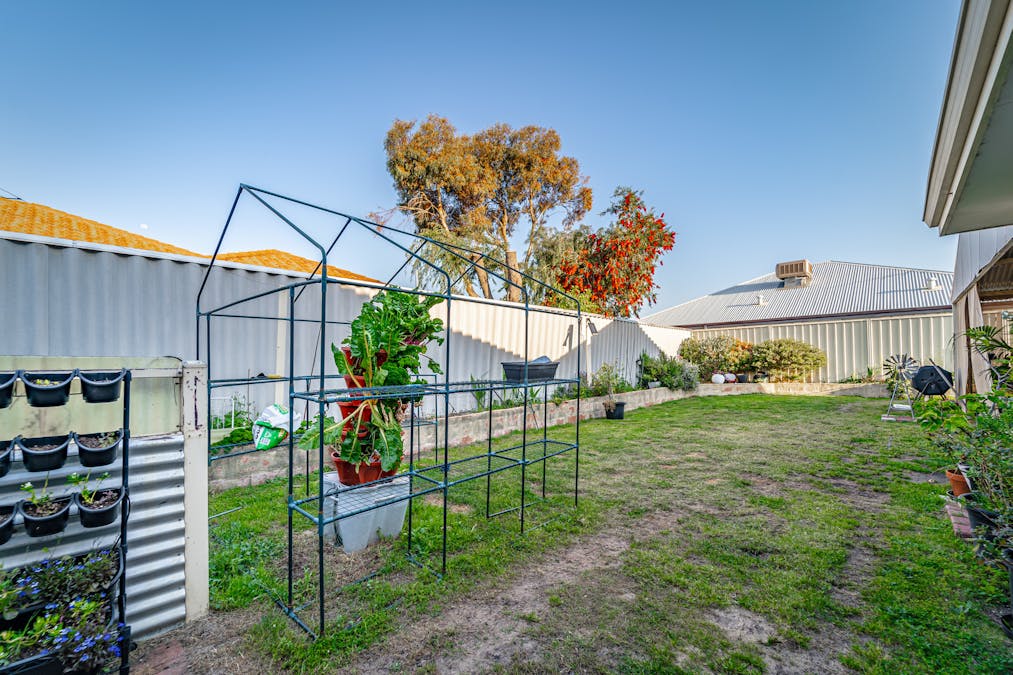 2 Carmana Lane, Warnbro, WA, 6169 - Image 19