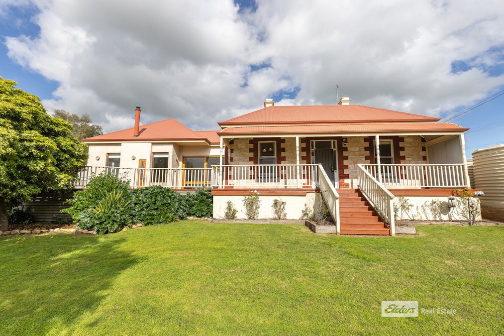 2 Robertson Street, Naracoorte, SA, 5271 - Image 1