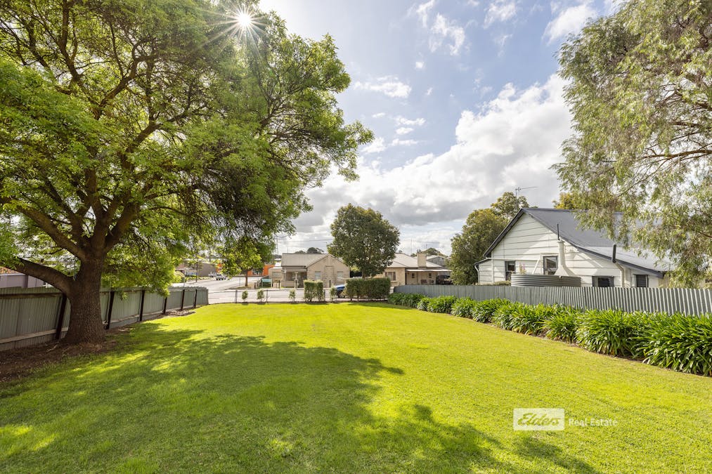 2 Robertson Street, Naracoorte, SA, 5271 - Image 20