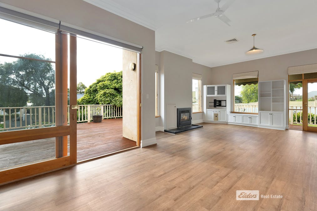 2 Robertson Street, Naracoorte, SA, 5271 - Image 2