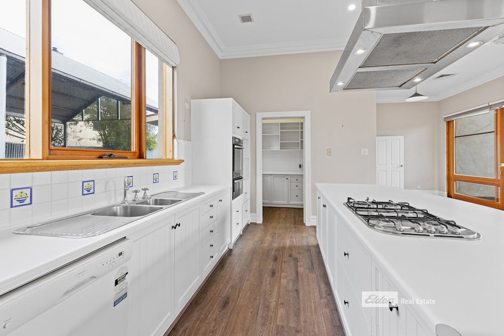 2 Robertson Street, Naracoorte, SA, 5271 - Image 6