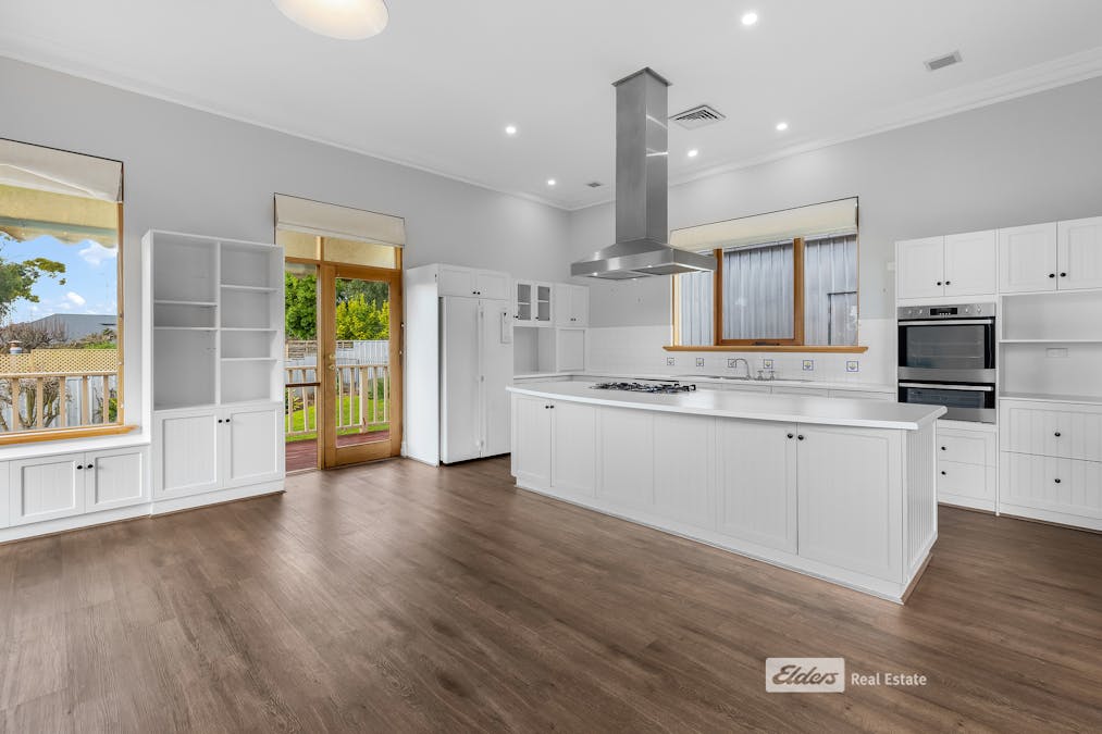 2 Robertson Street, Naracoorte, SA, 5271 - Image 5