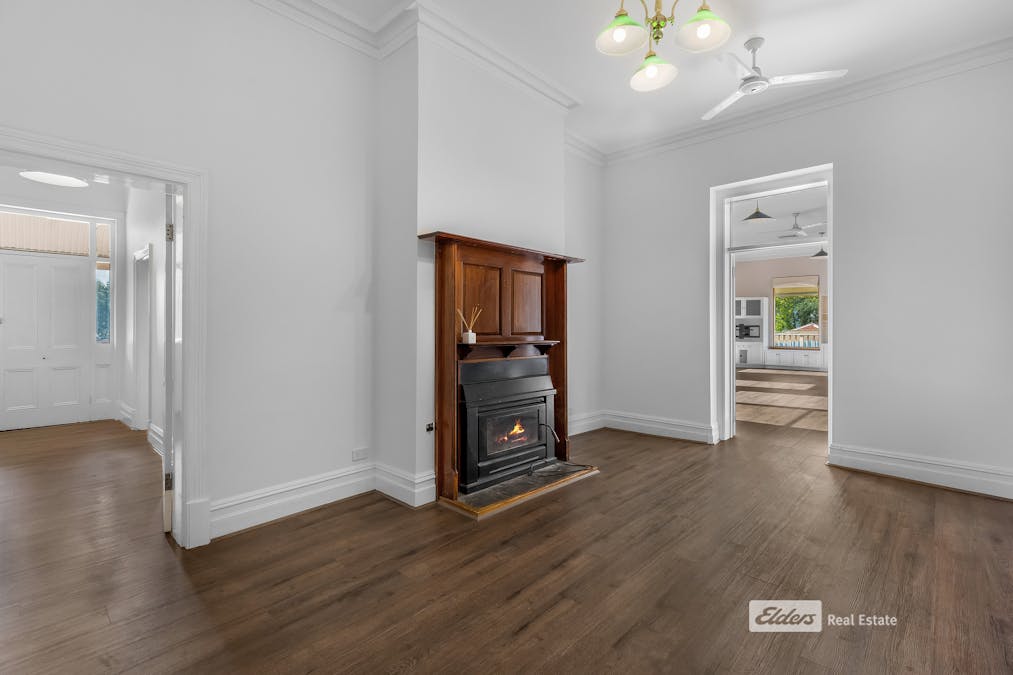 2 Robertson Street, Naracoorte, SA, 5271 - Image 9