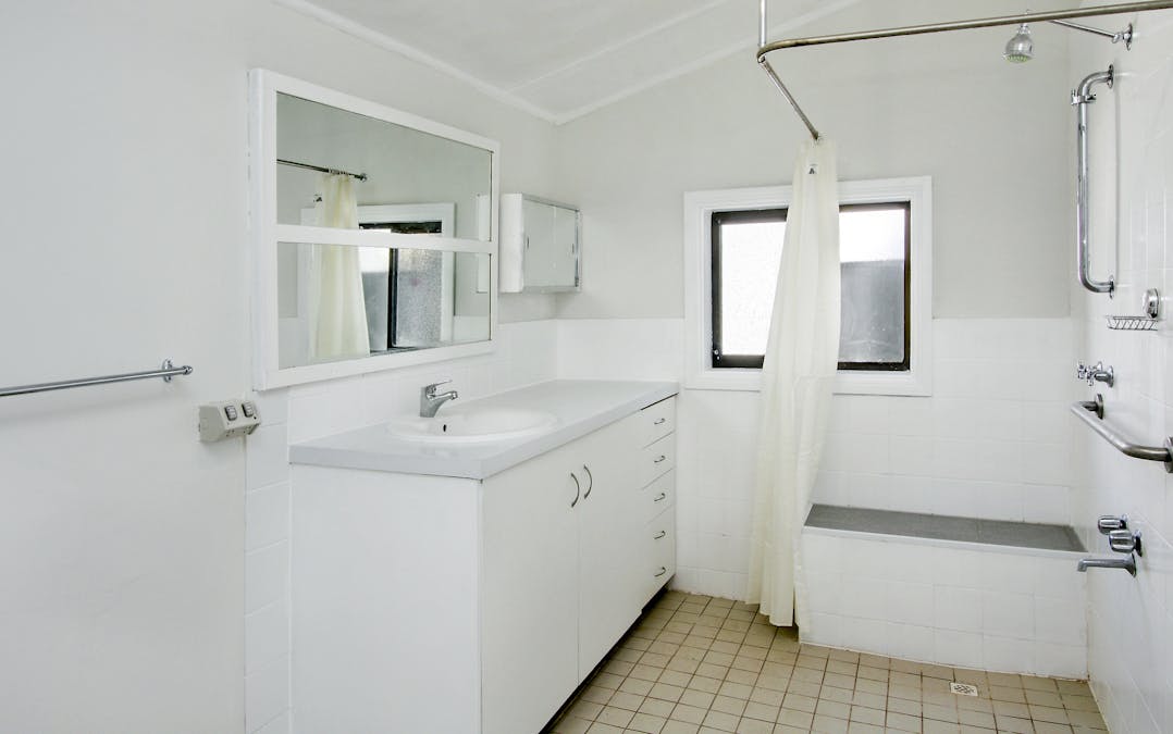 19 Eringa Avenue, Loxton, SA, 5333 - Image 7