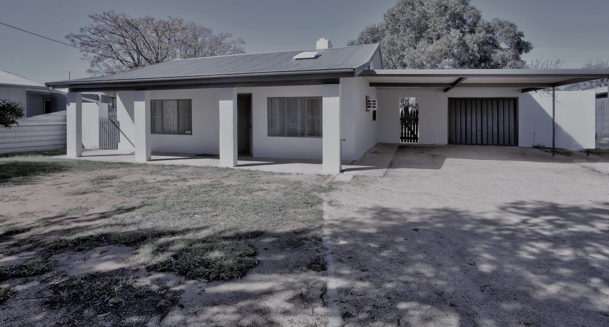 19 Eringa Avenue, Loxton, SA, 5333 - Image 1